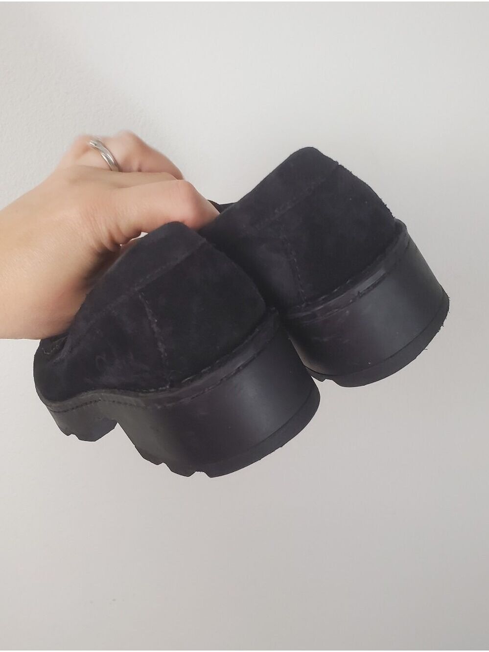 BOC Born Black Suede Loafers Women's Size 8 - Picture 4 of 7